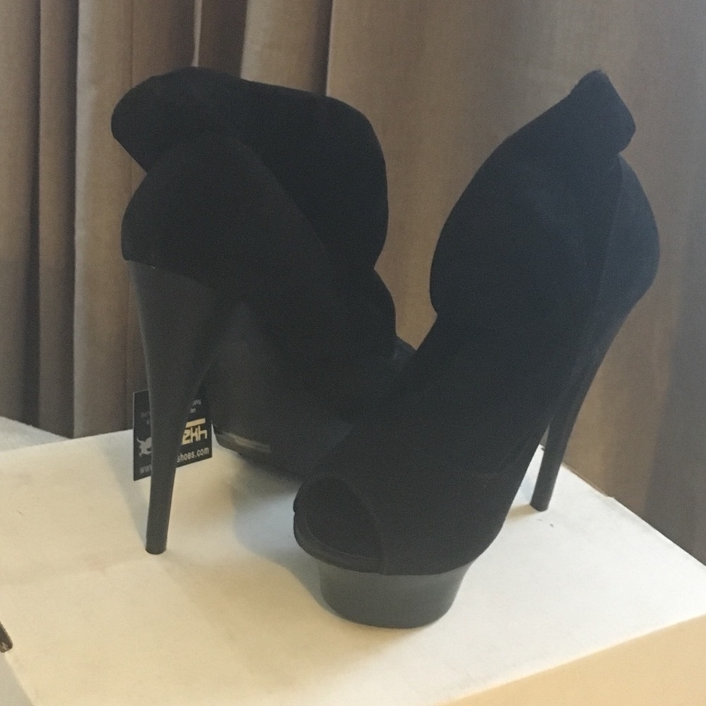 Sexy little booties